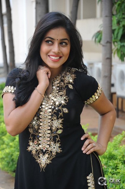 Poorna-at-Raju-Gari-Gadhi-Movie-Success-Meet